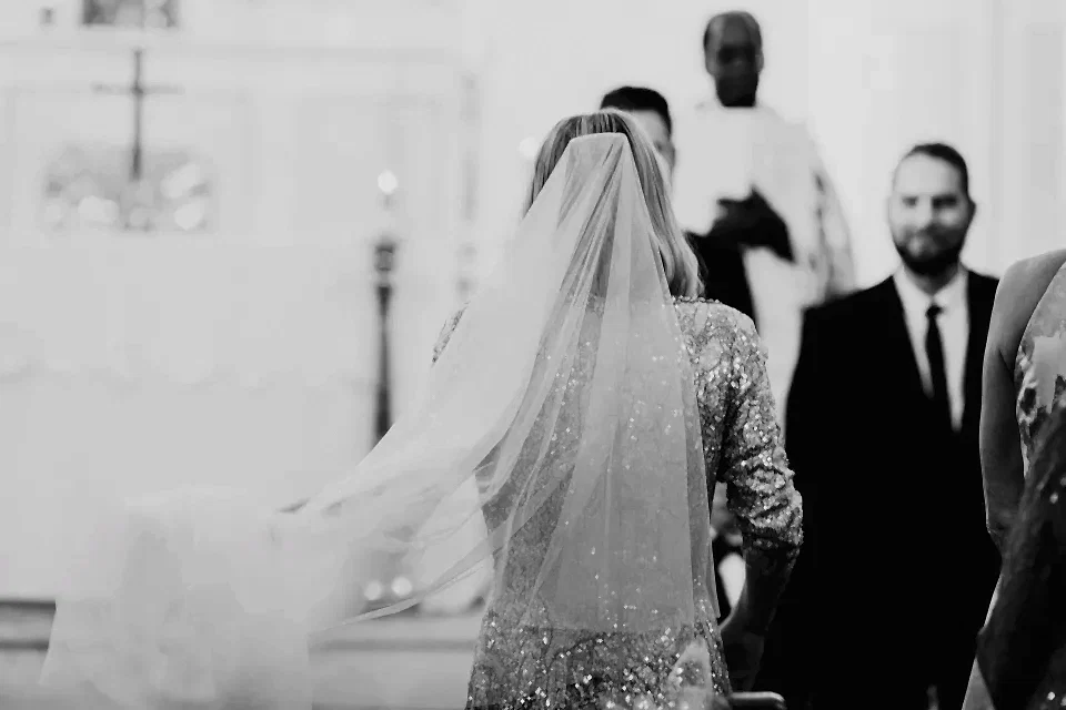 Modern Wedding Bride and Groom Virginia