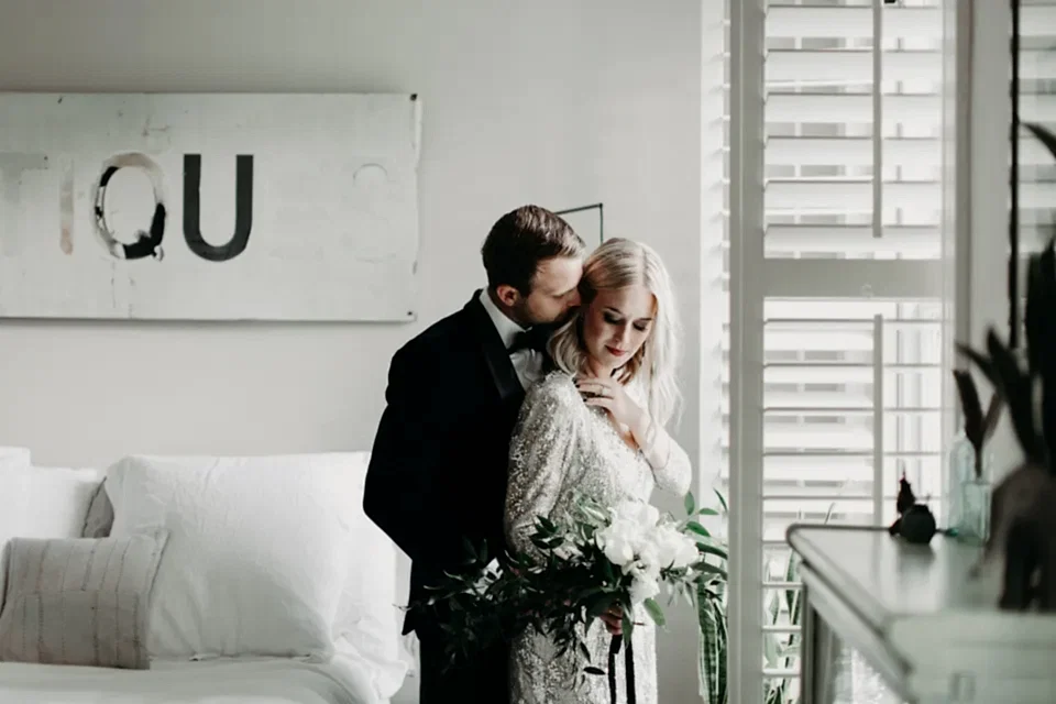 Modern Wedding Bride and Groom Virginia